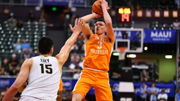 Dalton Knecht, Tennessee Volunteers